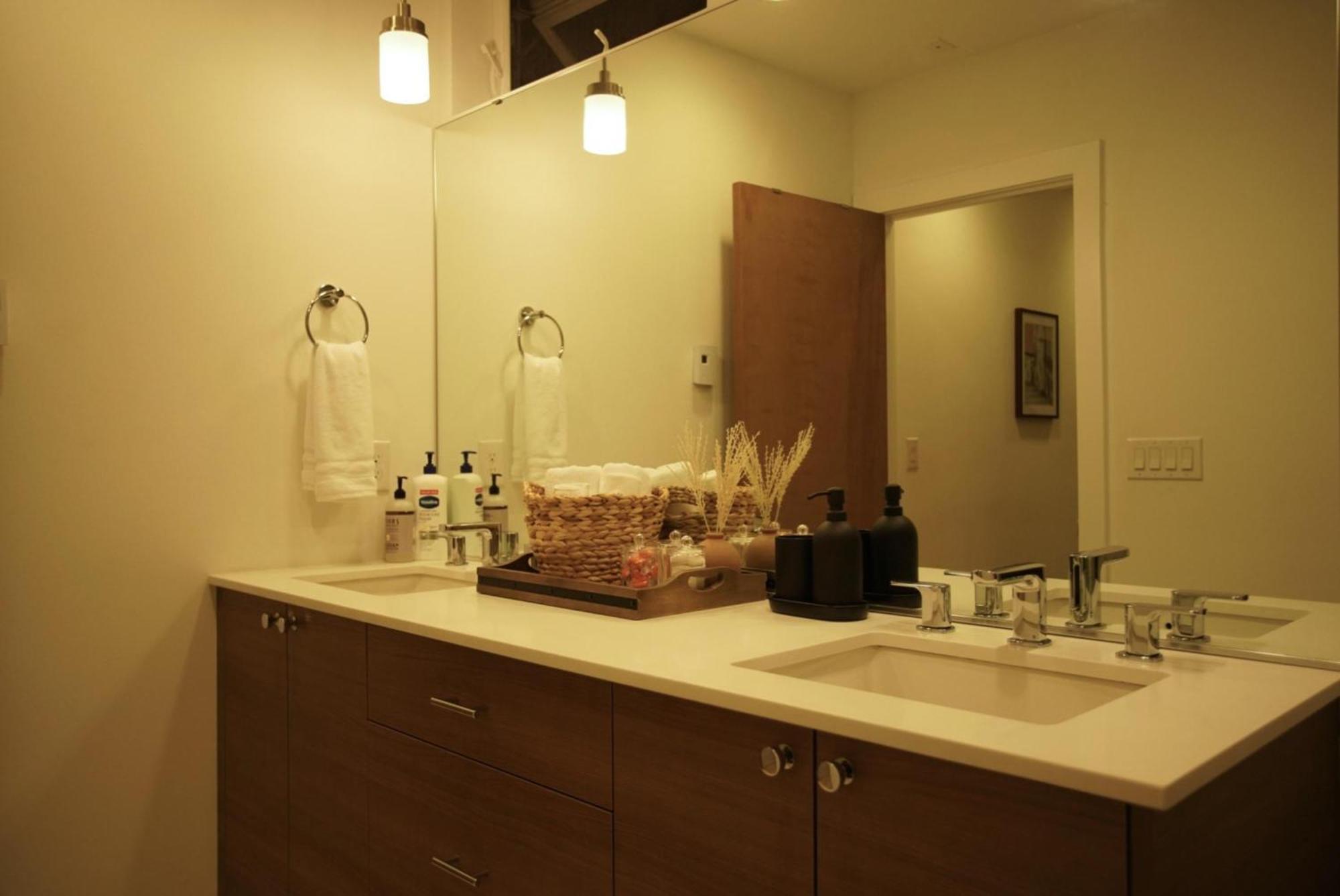 Urban Humble Abode Villa Seattle Exterior foto